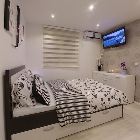Apartments Aida Мостар Экстерьер фото